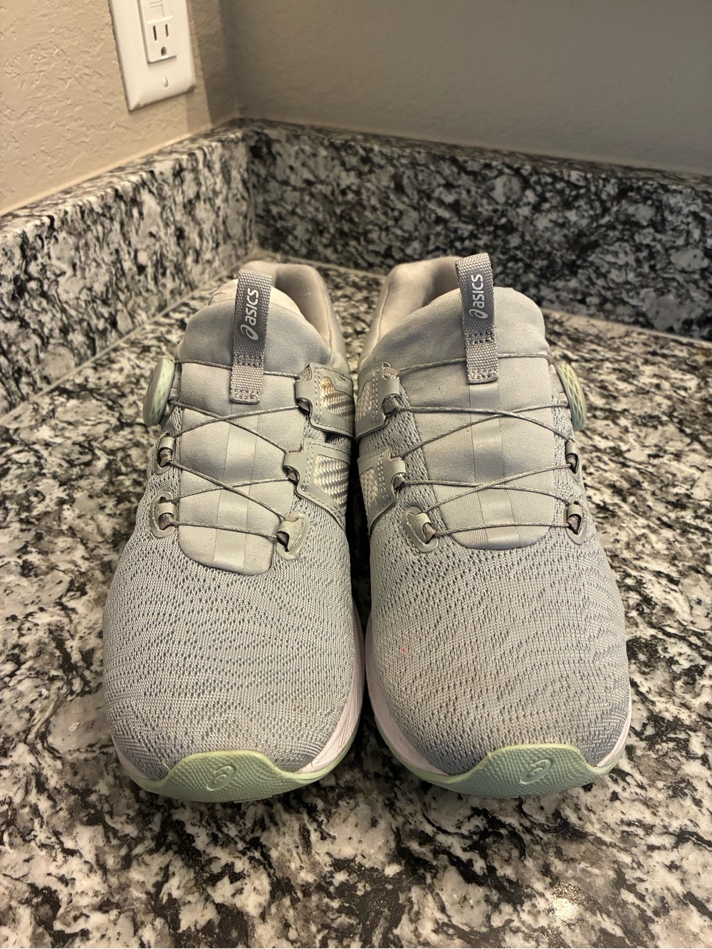 ASICS Light Gray Running Shoes with Mint Accents